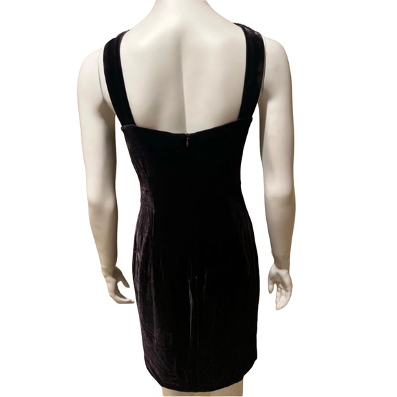 EMPORIO Armani Rosette Appliqué Velvet Dress - Picture 4 of 9